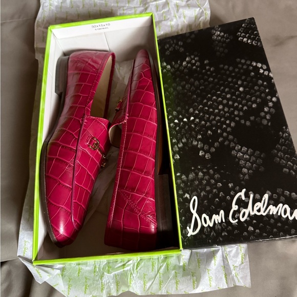 Sam Edelman Loraine Loafers in Berry Croc - Picture 9 of 11